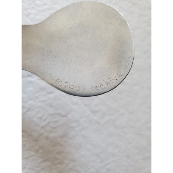 Beehive Kitchenware Company 2007 Pear Fruit Ornament Christmas Holiday Pewter 4" - Picture 3 of 6